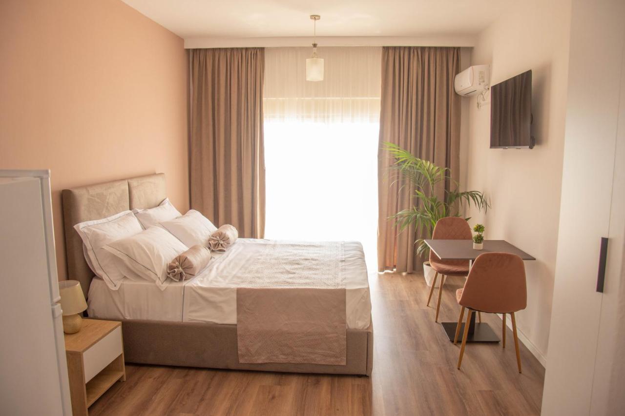 Wave Beachfront Apartments Durres Luaran gambar