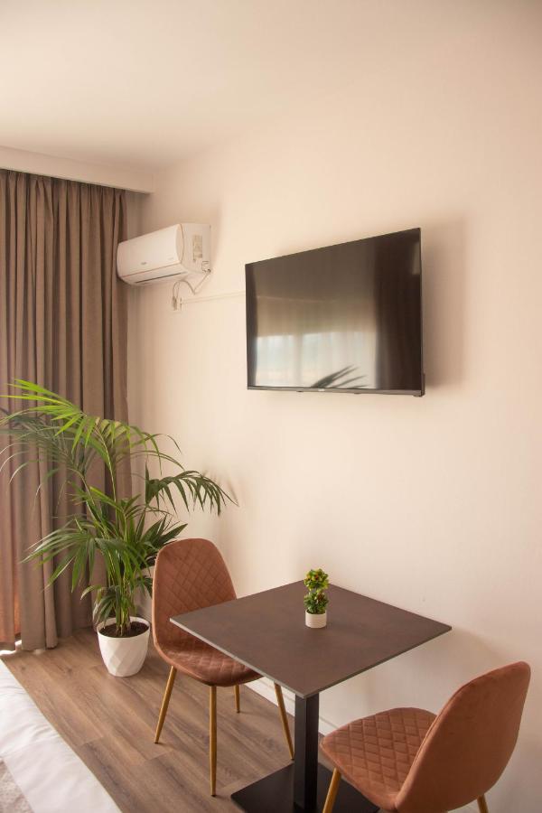 Wave Beachfront Apartments Durres Luaran gambar