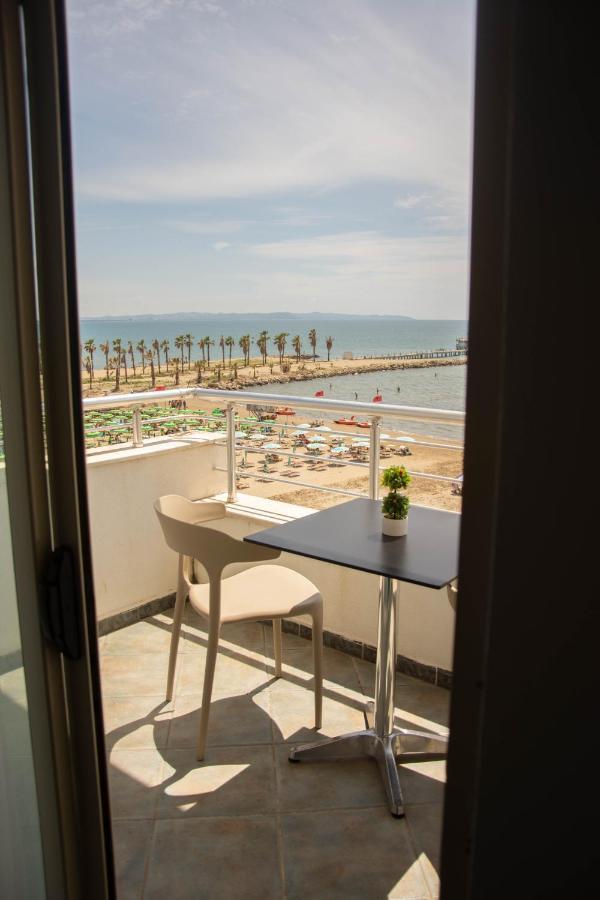 Wave Beachfront Apartments Durres Luaran gambar